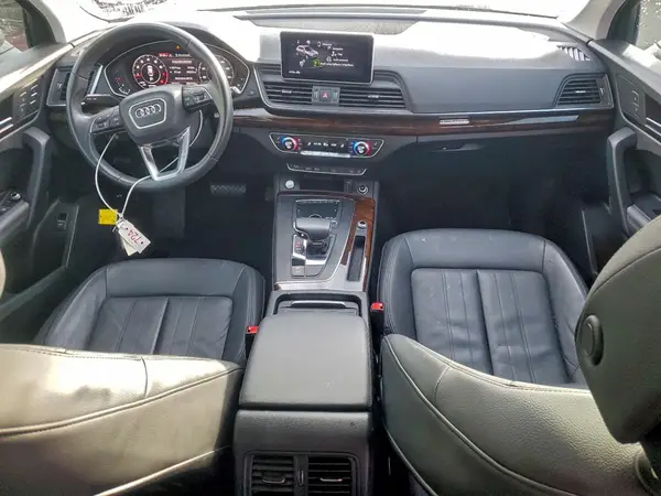 WA1BNAFY4L2044583 2020 AUDI Q5 - Image 8