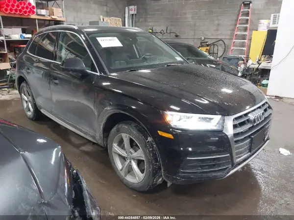 WA1BNAFY4L2055793 2020 AUDI Q5 - Image 1