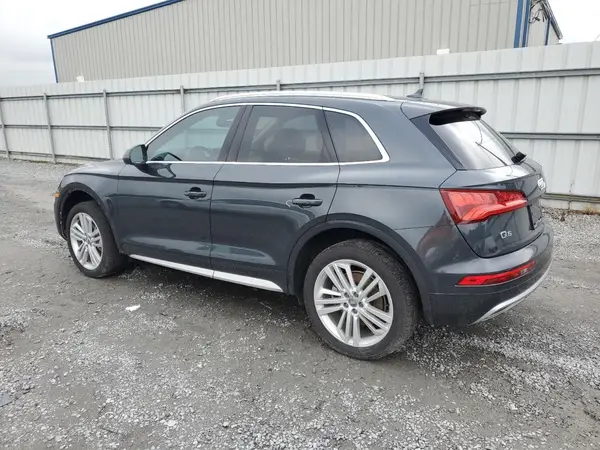 WA1BNAFY4L2058838 2020 AUDI Q5 - Image 2