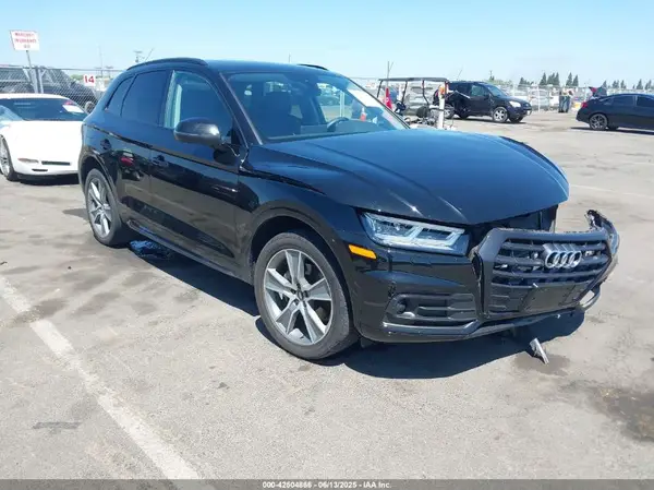 WA1BNAFY4L2093573 2020 AUDI Q5 - Image 1