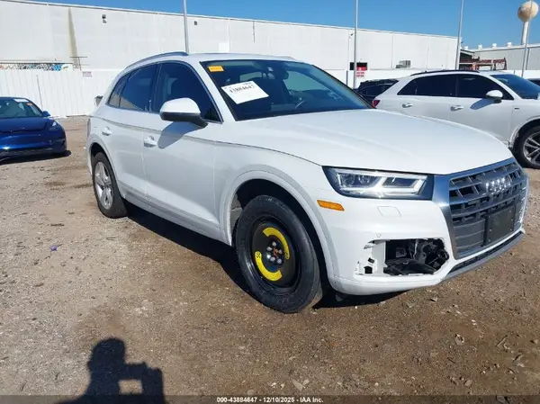 WA1BNAFY4L2094769 2020 AUDI Q5 - Image 1