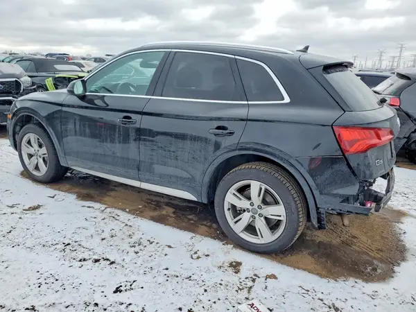 WA1BNAFY5J2000587 2018 AUDI Q5 - Image 2