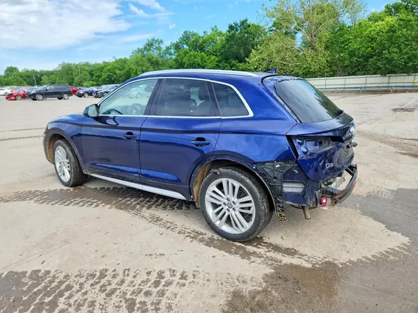 WA1BNAFY5J2002551 2018 AUDI Q5 - Image 2