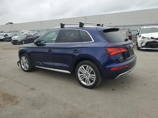 WA1BNAFY5J2018345 2018 AUDI Q5 - Image 2
