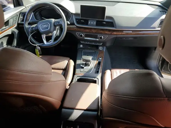 WA1BNAFY5J2021827 2018 AUDI Q5 - Image 8