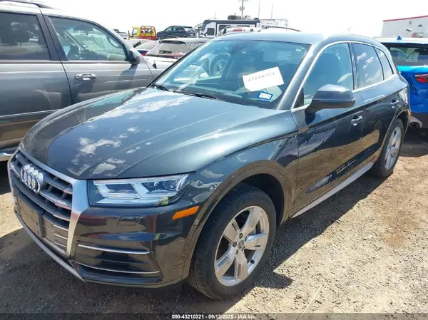 WA1BNAFY5J2023822 2018 AUDI Q5 - Image 2