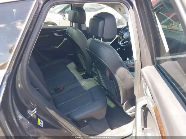 WA1BNAFY5J2023822 2018 AUDI Q5 - Image 8