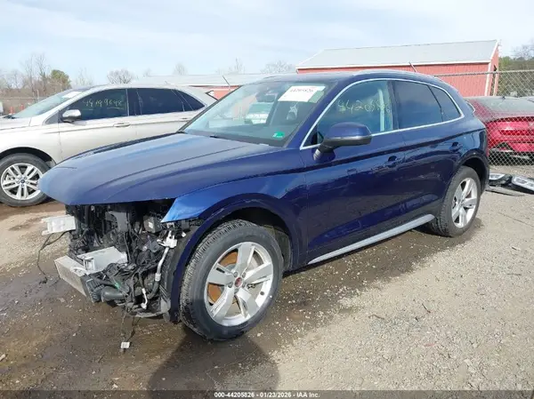 WA1BNAFY5J2023920 2018 AUDI Q5 - Image 2