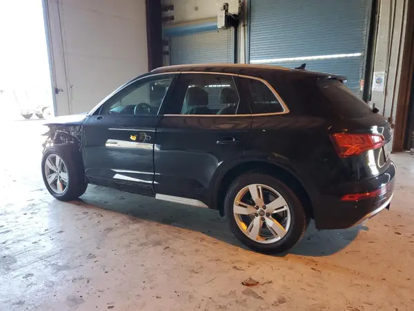 WA1BNAFY5J2024551 2018 AUDI Q5 - Image 2