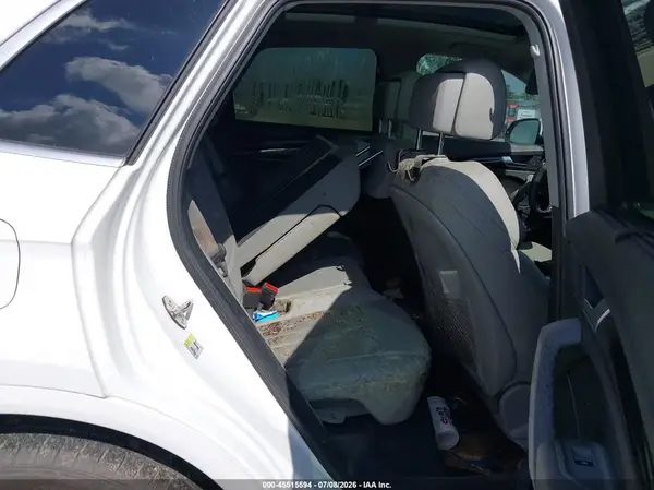 WA1BNAFY5J2049532 2018 AUDI Q5 - Image 8