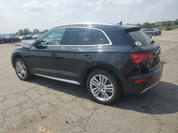 WA1BNAFY5J2051376 2018 AUDI Q5 - Image 2