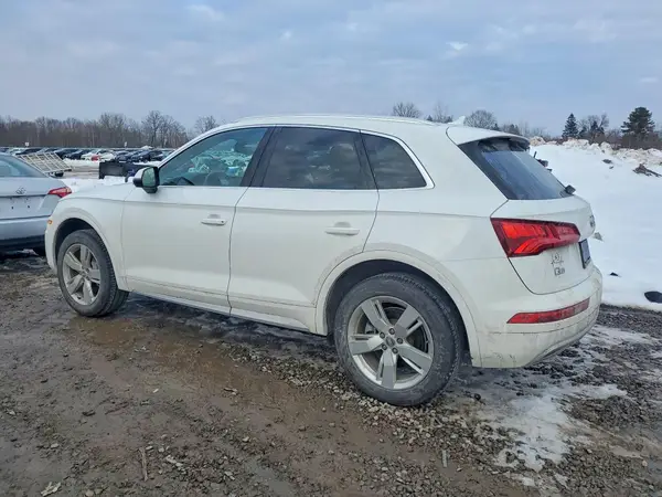 WA1BNAFY5J2104576 2018 AUDI Q5 - Image 2
