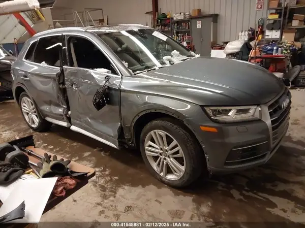 WA1BNAFY5J2118462 2018 AUDI Q5 - Image 1