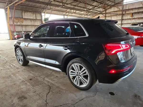 WA1BNAFY5J2118512 2018 AUDI Q5 - Image 2