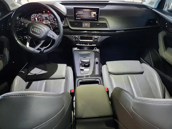 WA1BNAFY5J2118512 2018 AUDI Q5 - Image 8