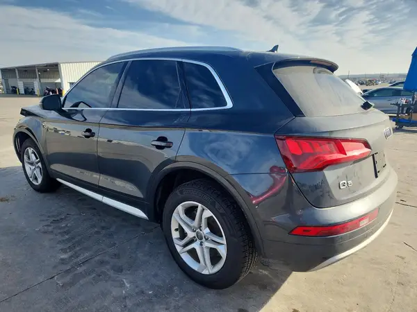 WA1BNAFY5J2190455 2018 AUDI Q5 - Image 2