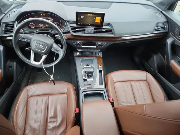 WA1BNAFY5J2196465 2018 AUDI Q5 - Image 8