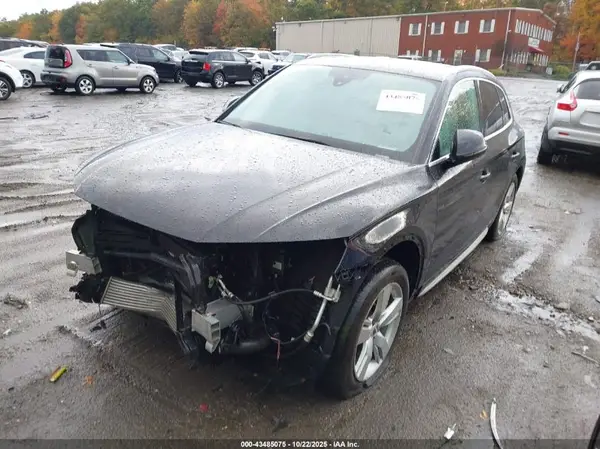 WA1BNAFY5J2197390 2018 AUDI Q5 - Image 2
