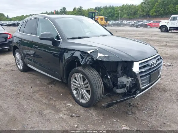 WA1BNAFY5J2204533 2018 AUDI Q5 - Image 1
