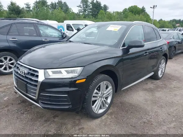 WA1BNAFY5J2204533 2018 AUDI Q5 - Image 2