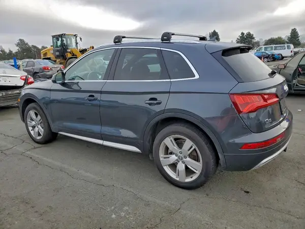WA1BNAFY5J2217959 2018 AUDI Q5 - Image 2