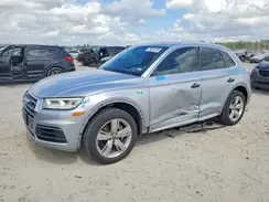 WA1BNAFY5J2219081 2018 AUDI Q5