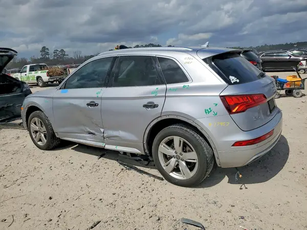 WA1BNAFY5J2219081 2018 AUDI Q5 - Image 2