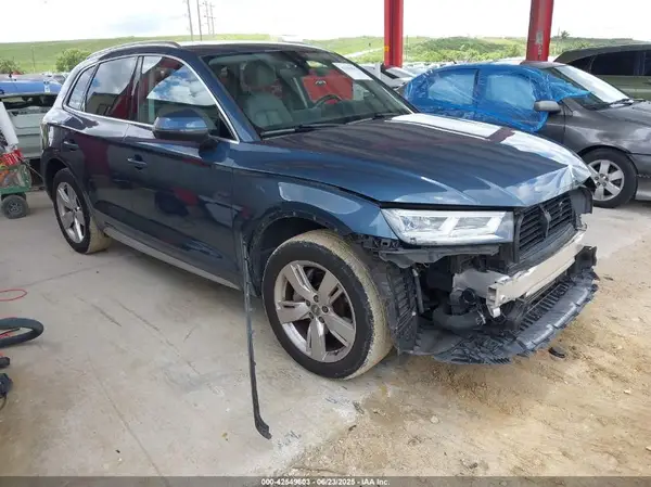 WA1BNAFY5J2224846 2018 AUDI Q5 - Image 1