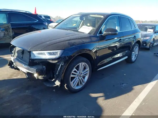 WA1BNAFY5J2225544 2018 AUDI Q5 - Image 2