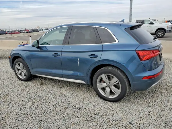 WA1BNAFY5J2232610 2018 AUDI Q5 - Image 2