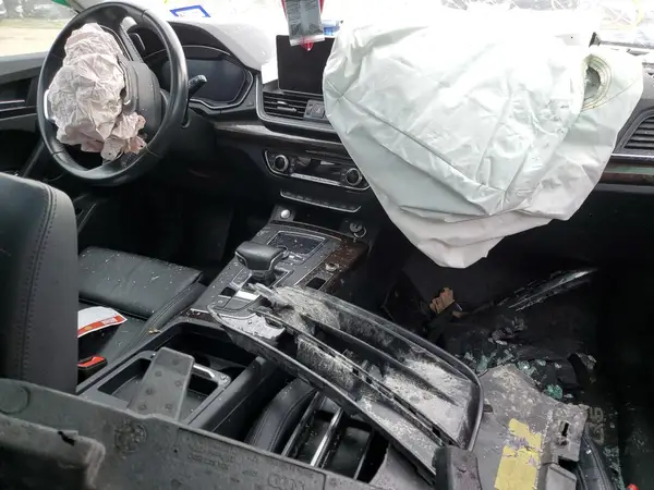 WA1BNAFY5J2237502 2018 AUDI Q5 - Image 8