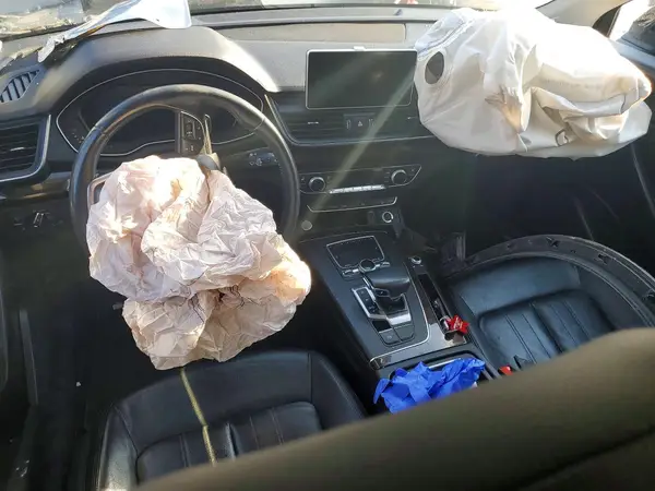 WA1BNAFY5J2244448 2018 AUDI Q5 - Image 8