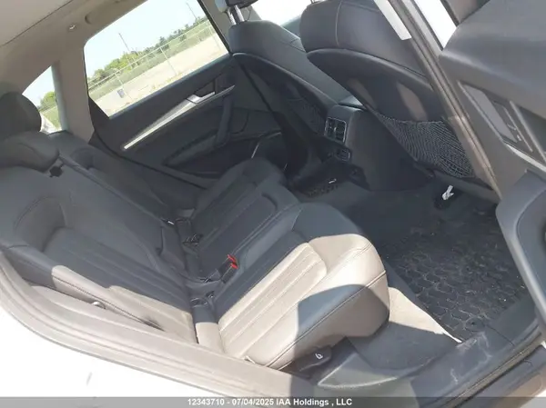 WA1BNAFY5J2244708 2018 AUDI Q5 - Image 8
