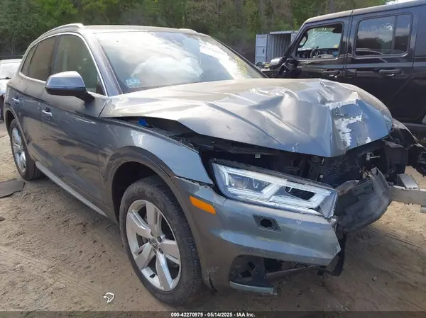 WA1BNAFY5J2248242 2018 AUDI Q5 - Image 1