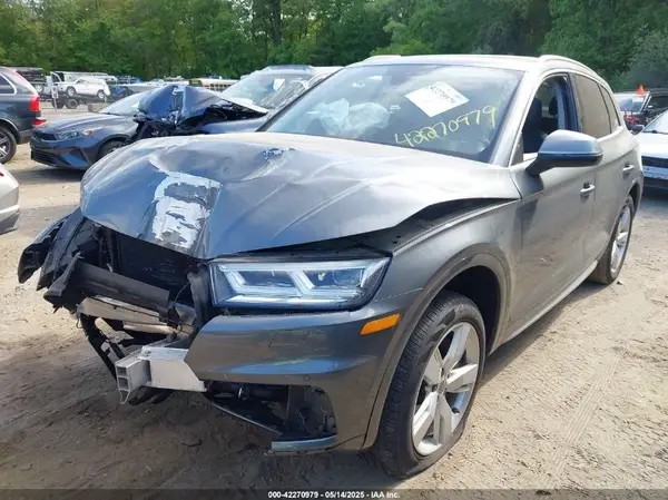 WA1BNAFY5J2248242 2018 AUDI Q5 - Image 2