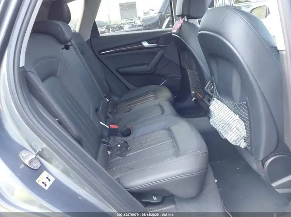 WA1BNAFY5J2248242 2018 AUDI Q5 - Image 8