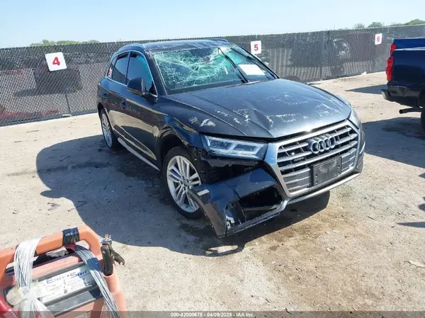 WA1BNAFY5K2022753 2019 AUDI Q5 - Image 1