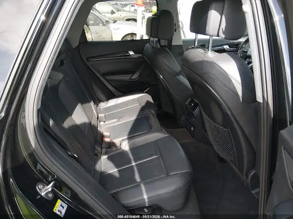 WA1BNAFY5K2028939 2019 AUDI Q5 - Image 8