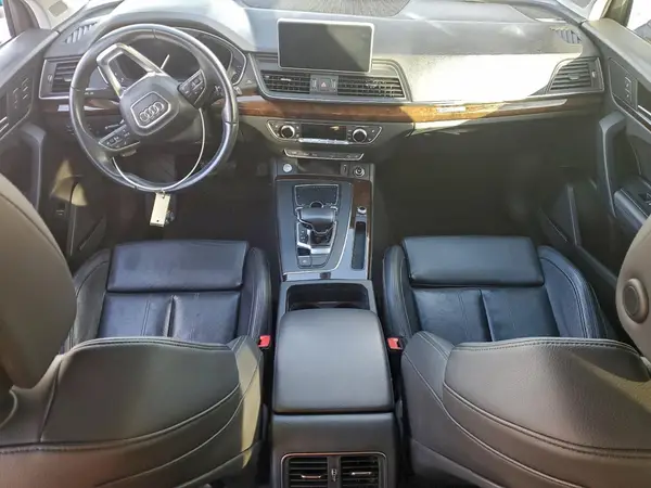 WA1BNAFY5K2031274 2019 AUDI Q5 - Image 8