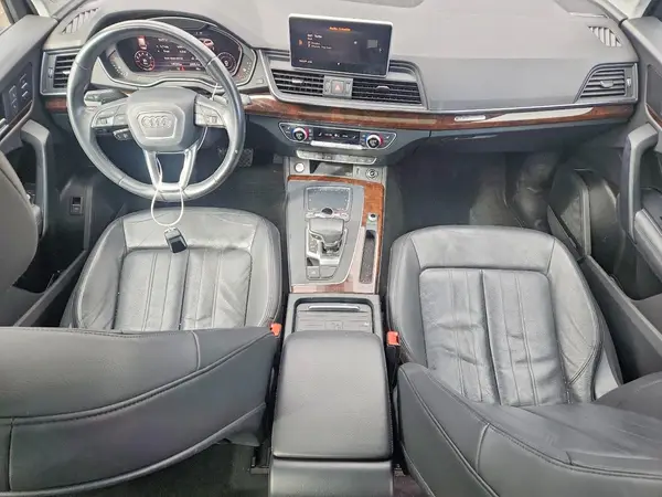 WA1BNAFY5K2034014 2019 AUDI Q5 - Image 8