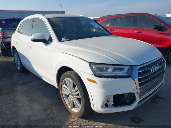 WA1BNAFY5K2036443 2019 AUDI Q5 - Image 1