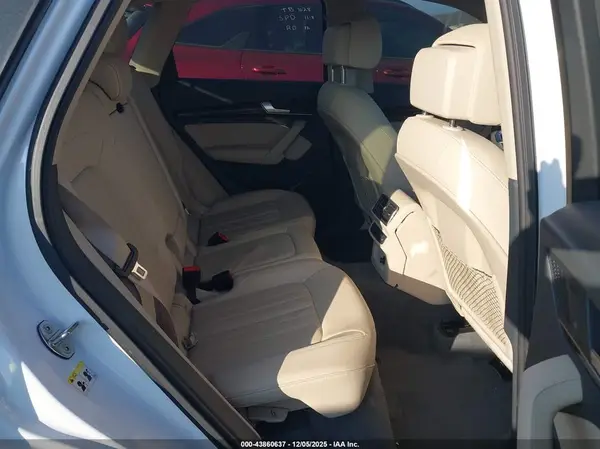 WA1BNAFY5K2036443 2019 AUDI Q5 - Image 8