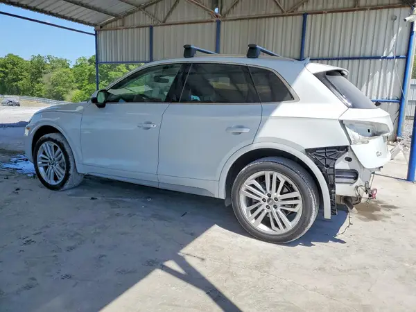 WA1BNAFY5K2041562 2019 AUDI Q5 - Image 2