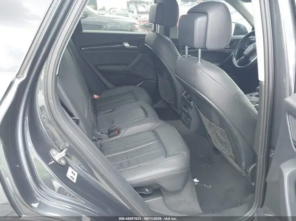 WA1BNAFY5K2045269 2019 AUDI Q5 - Image 8