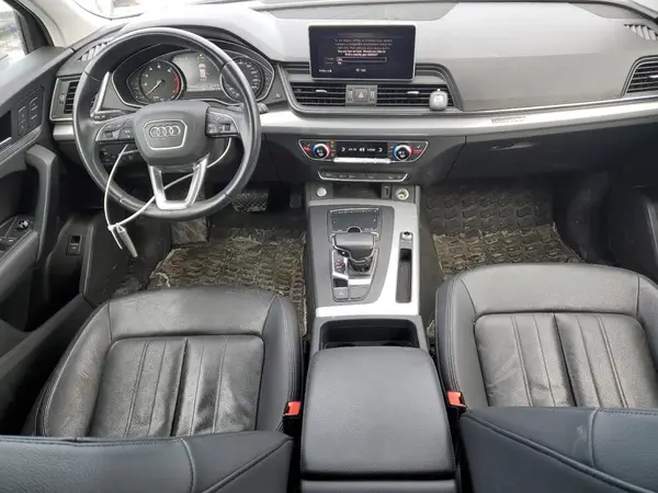 WA1BNAFY5K2049046 2019 AUDI Q5 - Image 8