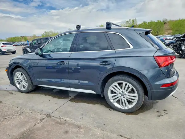 WA1BNAFY5K2052531 2019 AUDI Q5 - Image 2