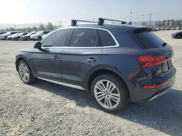 WA1BNAFY5K2053047 2019 AUDI Q5 - Image 2