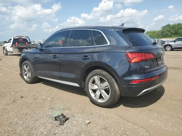 WA1BNAFY5K2054568 2019 AUDI Q5 - Image 2