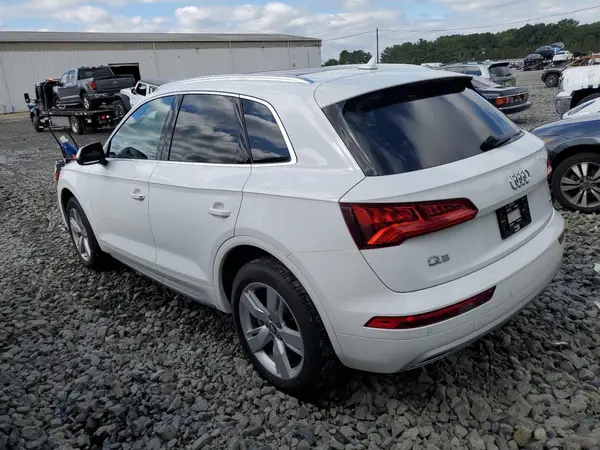 WA1BNAFY5K2055848 2019 AUDI Q5 - Image 2