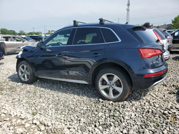 WA1BNAFY5K2055851 2019 AUDI Q5 - Image 2